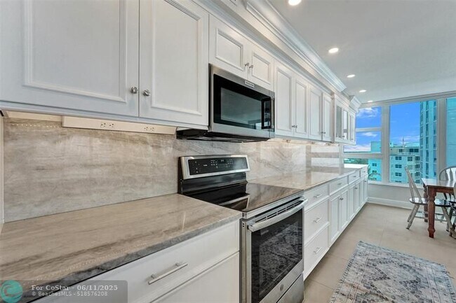 Building Photo - 1620 S Ocean Blvd