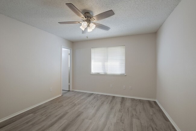 Building Photo - Charming 3-Bedroom Near Randolph AFB
