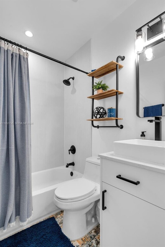 Building Photo - 5930 SW 47th St