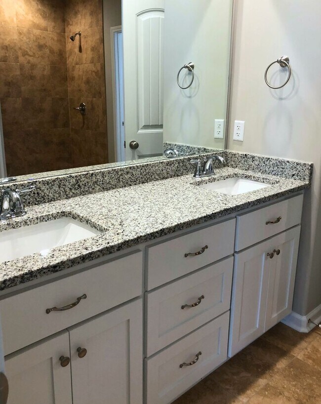 Building Photo - 3/2 with landscaping included!