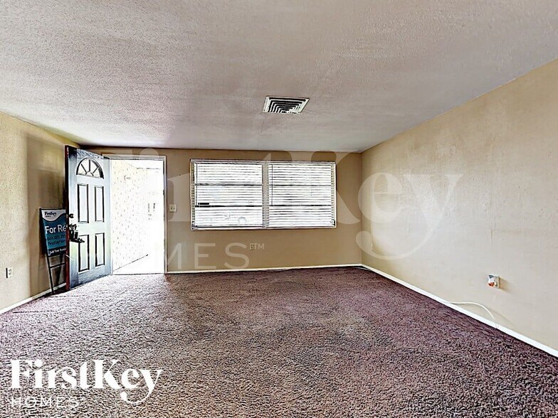Building Photo - 6230 7th Ave