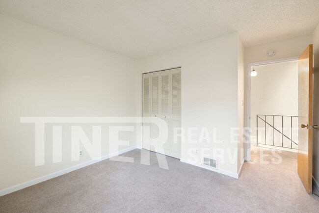 Building Photo - 5145 Connecticut Dr