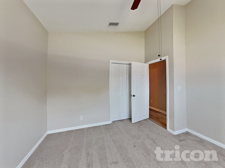 Building Photo - 1614 Sand Hollow Ln