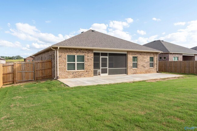 Building Photo - 22654 Regent Dr