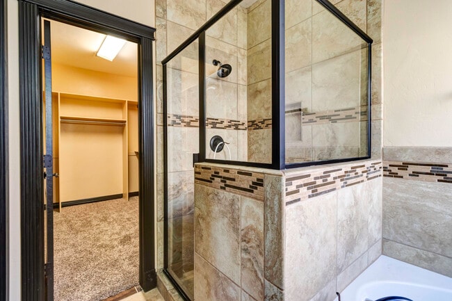 Building Photo - 3138 Fox Grove