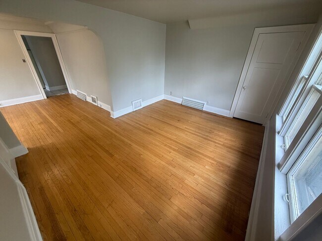 Building Photo - 2639 N 55th St