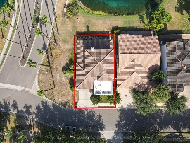 Building Photo - 3101 Santa Rita St