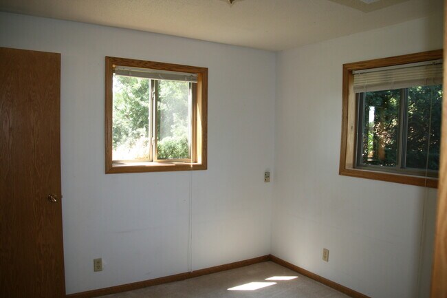 Building Photo - 3 bed house in Beresford