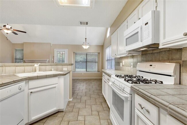 Building Photo - 10719 N Platt River Dr