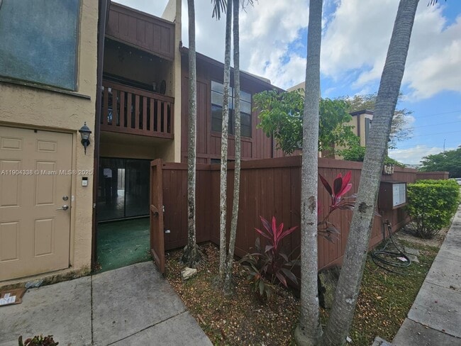 Building Photo - 6547 SW 116th Pl