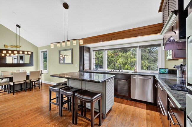 Building Photo - 13074 La Mirada Cir