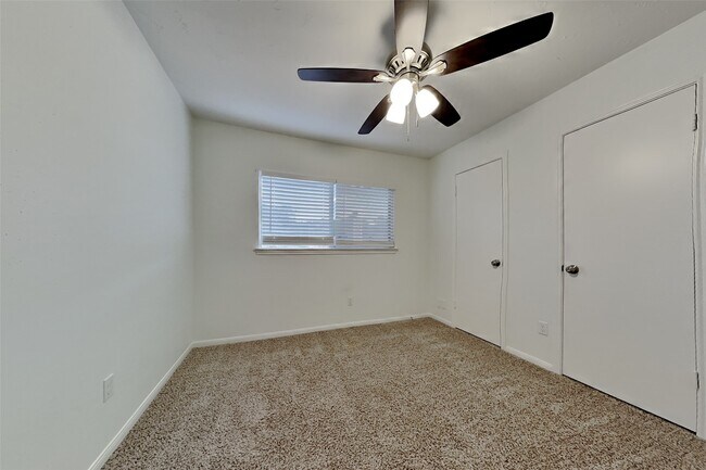Building Photo - 7814 Greenedge Dr