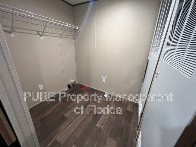 Building Photo - 16364 SE 57th St
