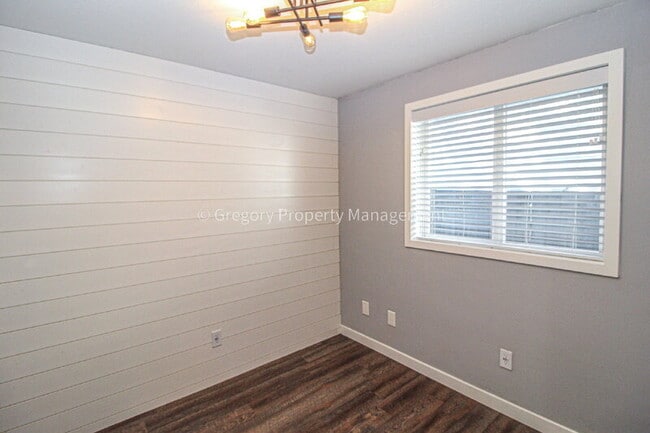 Building Photo - 114 75th St SW