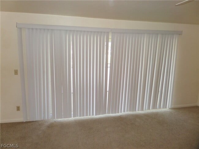 Building Photo - 3823 SE 11th Pl