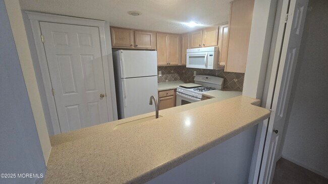 Building Photo - 90 Northrup Dr