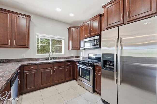 Building Photo - 5350 E Deer Valley Dr