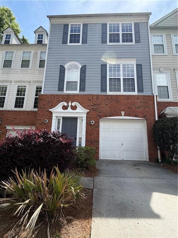 Building Photo - 4012 Howell Park Rd