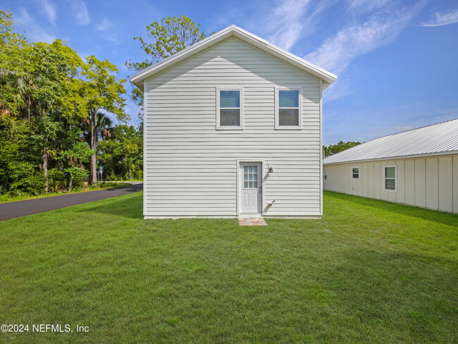 Building Photo - 845 Aiken St