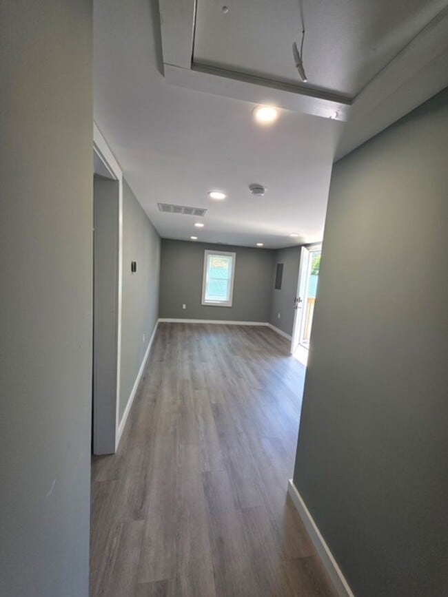 Building Photo - Great Garage apartment in Georgetown