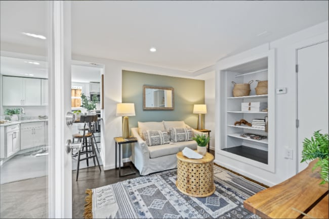 Building Photo - Private Gated Studio with Garden Access | ...