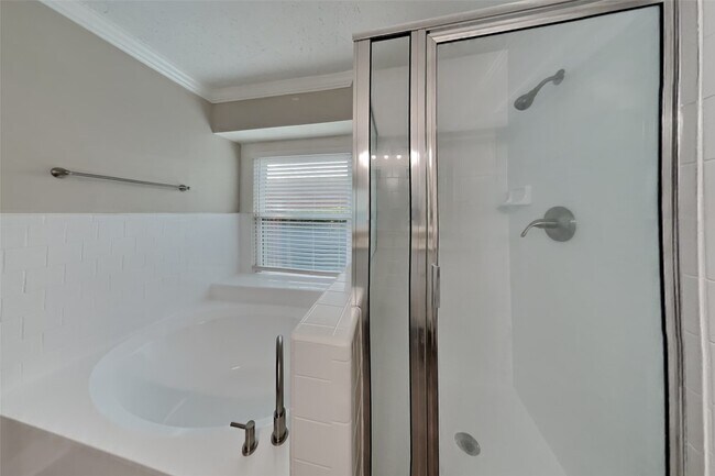 Building Photo - 2142 Musket Ridge Dr