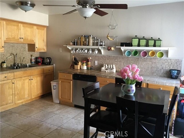 Primary Photo - 1331 Parkside Dr