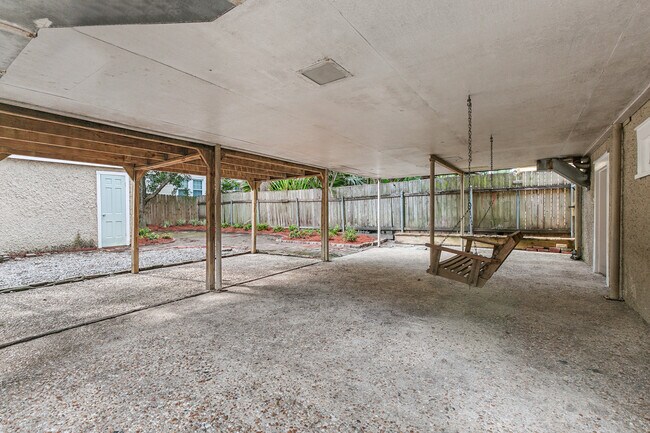 Building Photo - 2506 State St