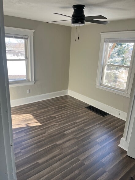 bedroom 1 - 162 Montvale Ave