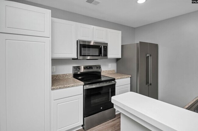 Building Photo - 141 Wigmore Ln