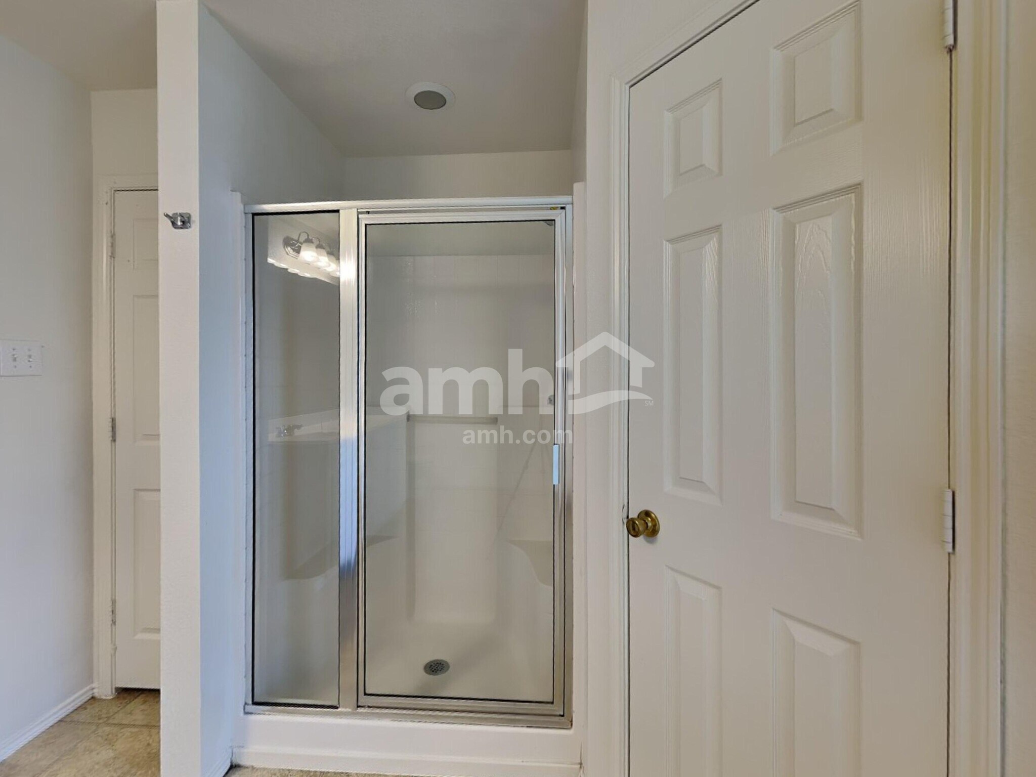 Building Photo - 733 Morgan Dr