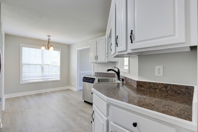 Building Photo - Bonus room is HUGE.  WOW