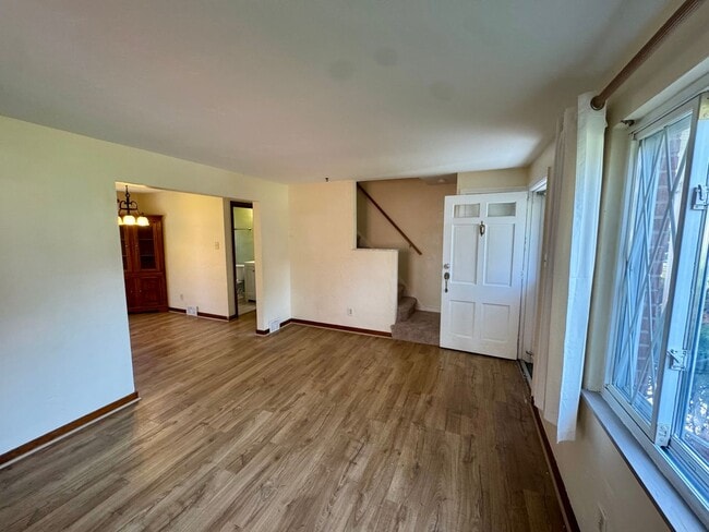 Building Photo - 1076 Thornwood Dr