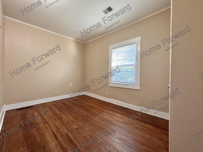 Building Photo - 348 Davis Ct