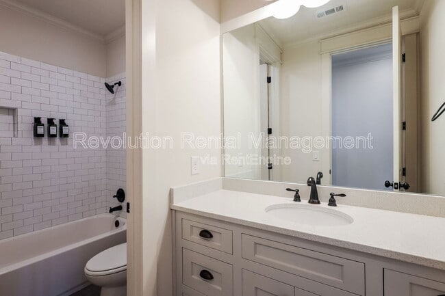 Building Photo - 312 Archway Ln