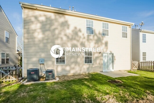 Building Photo - 4204 Houldsworth Dr