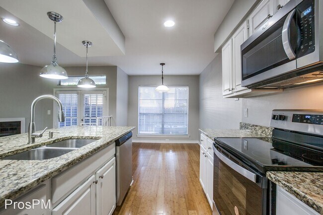 Building Photo - 1 br, 1 bath House - 7525 Holly Hill Drive...