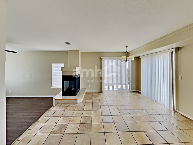 Building Photo - 3944 Malta St