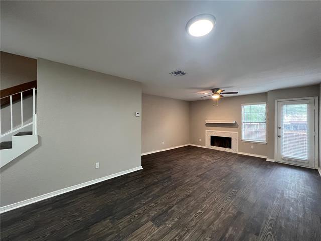 Building Photo - 7417 Kingswood Dr