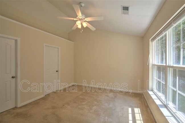 Building Photo - 112 Stream Crossing Way