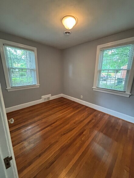 Building Photo - 2609 Lafayette Ave