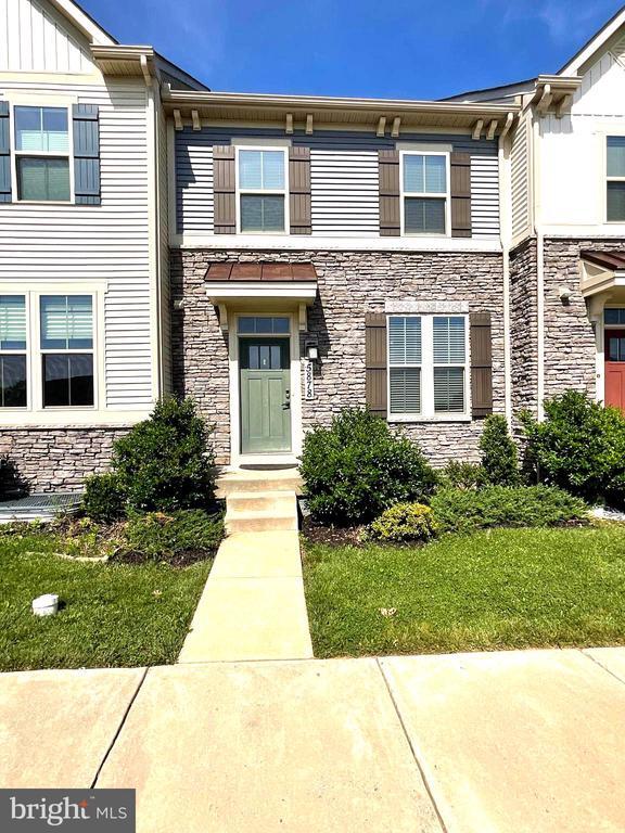 Building Photo - 5878 Tomahawk St