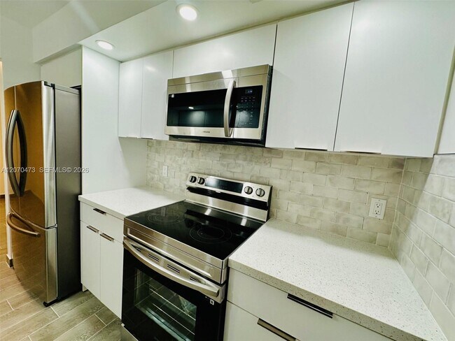 Building Photo - 7915 SW 86th St