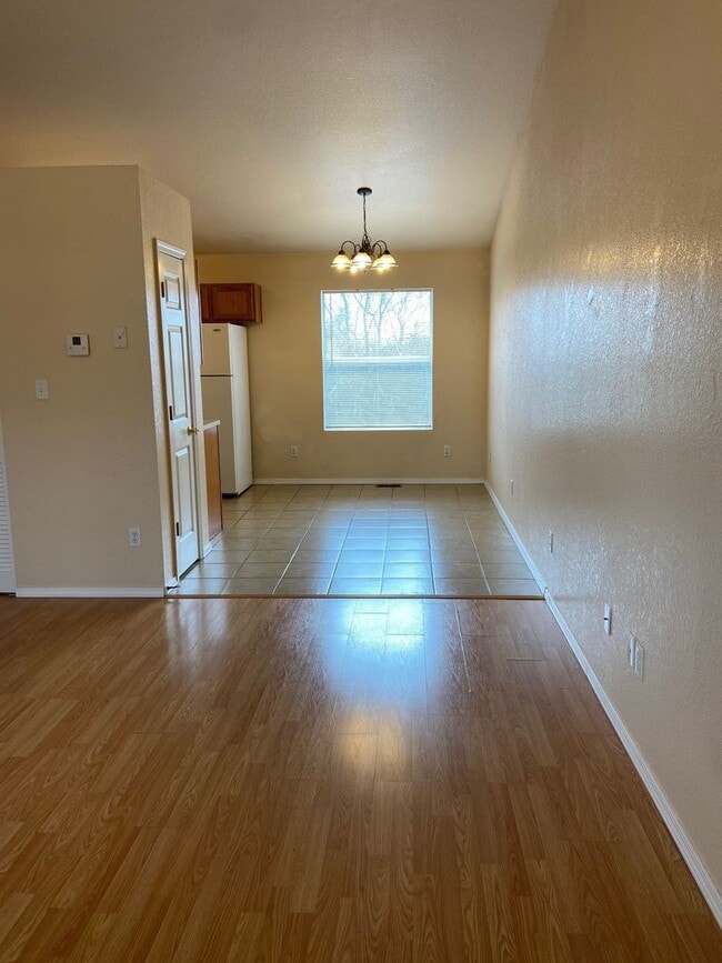 Building Photo - Apartment in Branson East, Kirbyville