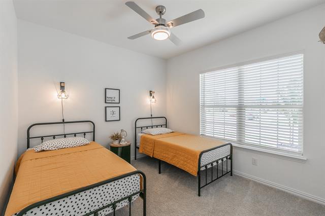 Building Photo - 2549 Birchcrest Dr