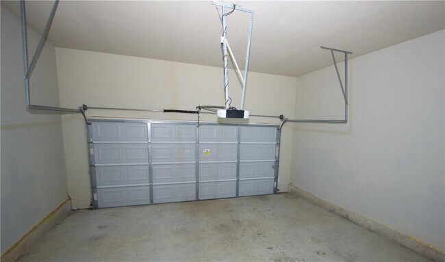 Building Photo - 960 Franklin Mill Trace