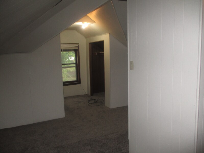 Building Photo - 922 Cameron Ave