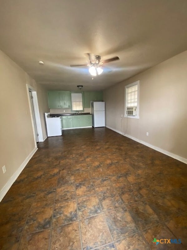 Building Photo - 613.5 S Laurel Ave