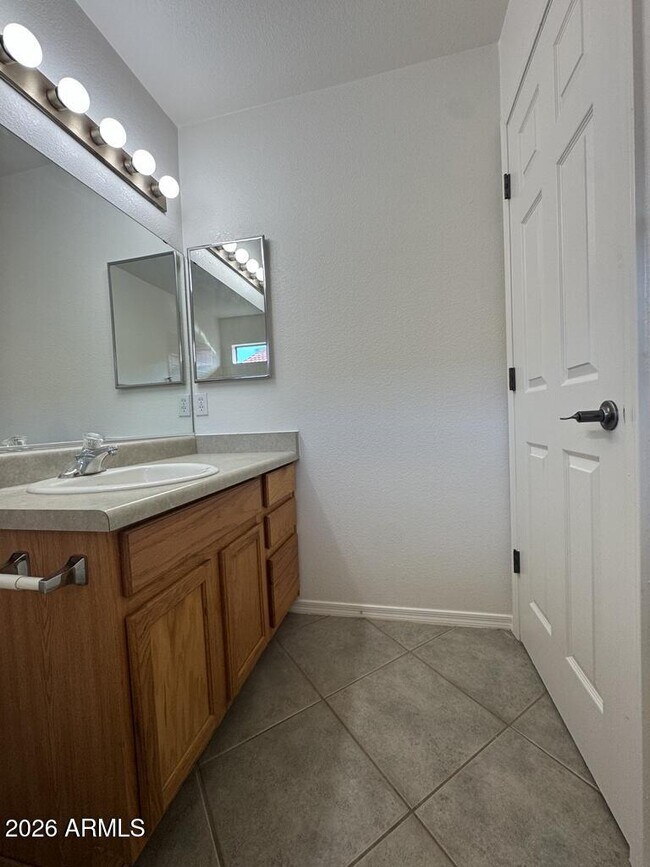 Building Photo - 1053 Monte Vista Ave