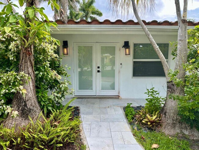 Building Photo - 212 Kings Lynn